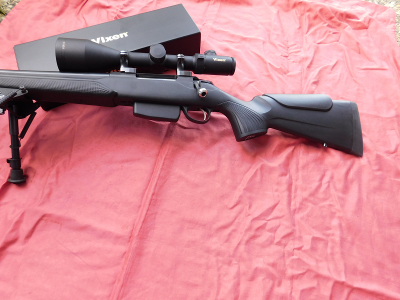 Tikka T3x Varmint, links, Kal. 308 mit ZF Vixen 6-24x58 mildot und Leuchtpunkt auf Sako Montage – Bild 3