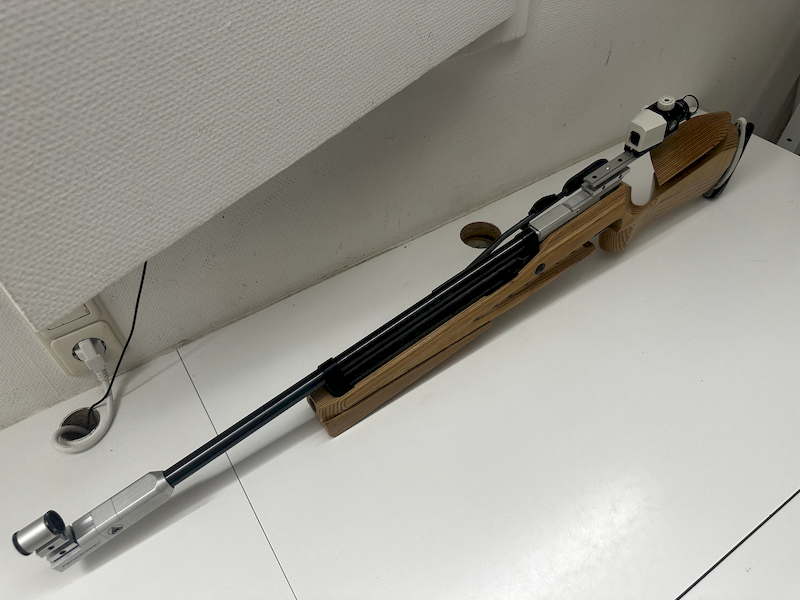 Feinwerkbau 602 Match-Luftgewehr 4,5 mm mit Zubehör und Tasche – Bild 1