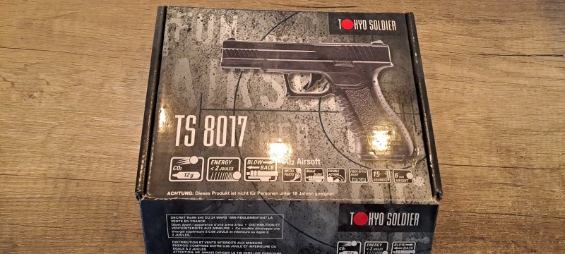 Glock 17 Airsoft mit CO2 Kapseln – Bild 2