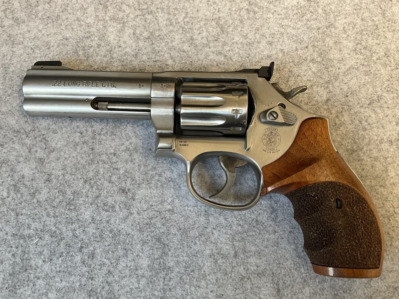 Smith & Wesson 617 4“ – Bild 1