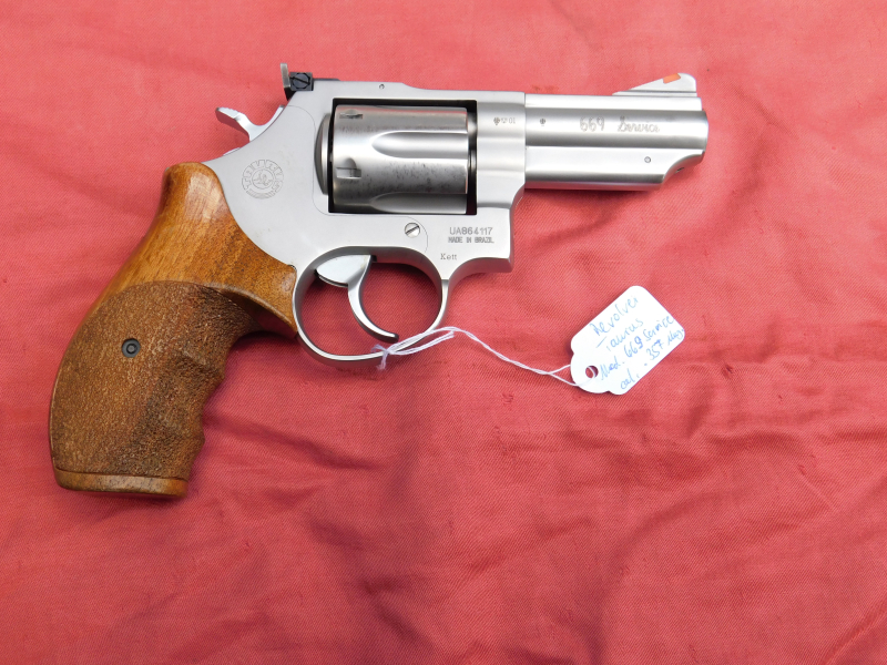 Taurus Mod. 669 Service in Stainless Ausführung, Laufänge 3 Zoll Kal. 357 Mag. Nillgriffschalen – Bild 2