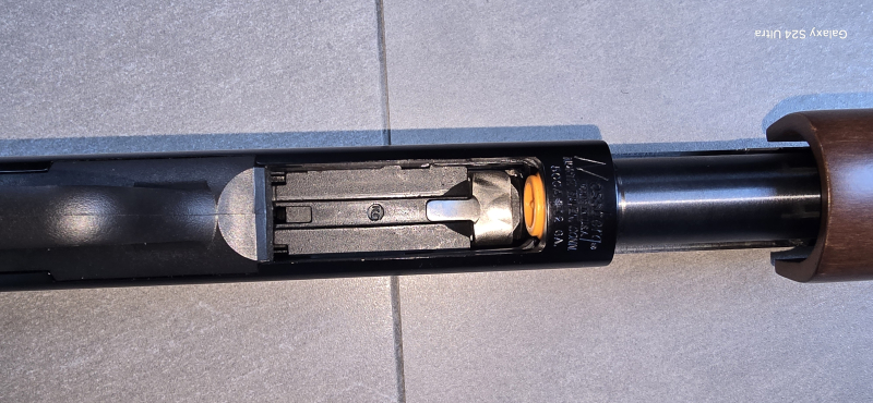 Mossberg 500A Kal. 12/76 -20" – Holzschaft – sehr gepflegter Zustand – geringe Schussbelastung – Bild 3