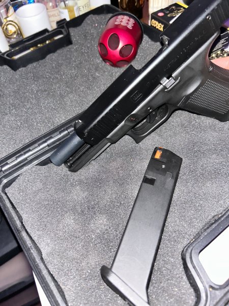 Glock 17 Gen5 Schreckschuss Pistole 9 mm P.A.K schwarz inkl. Waffenkoffer, Abschussbecher, Reinigung – Bild 3