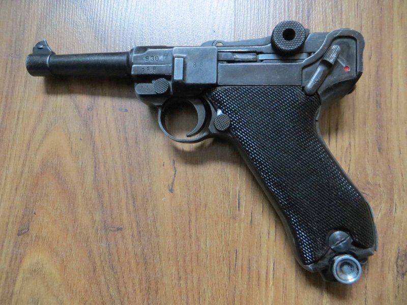 Luger P08 Dekopistole mit Box und Holzgriffen - 80er Jahre? Made in Japan? – Bild 2