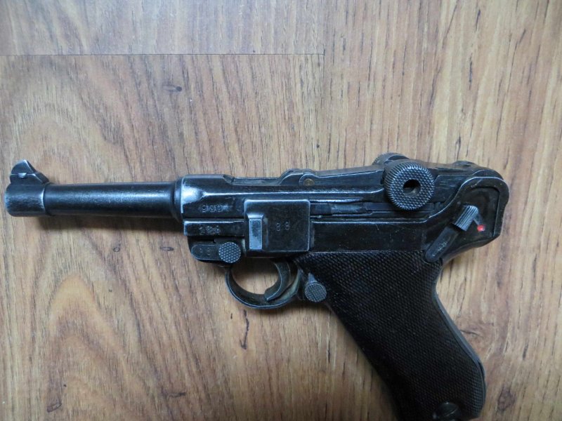 Luger P08 Dekopistole mit Box und Holzgriffen - 80er Jahre? Made in Japan? – Bild 3