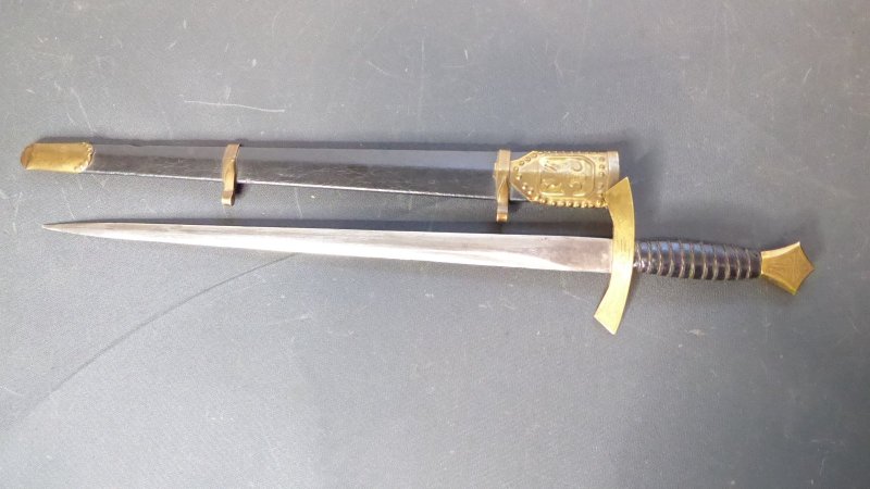 Kleines Polnisches Zierschwert mit Scheide 44 cm Lang – Bild 1