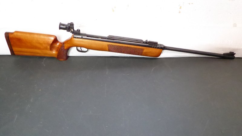 Seltenes DDR Matchluftdruck Gewehr von HÄHNEL SUHL MOD. IV/M als Oberspanner – Bild 1