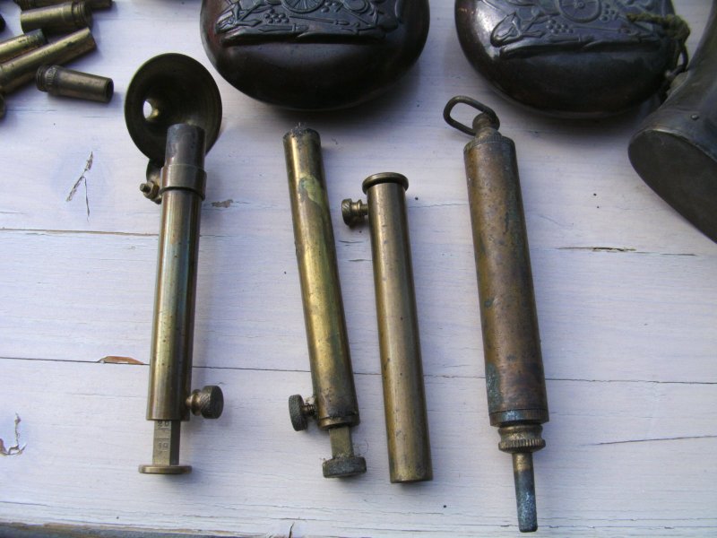Konvolut Pulverflaschen, Pulverdosierer – Bild 3
