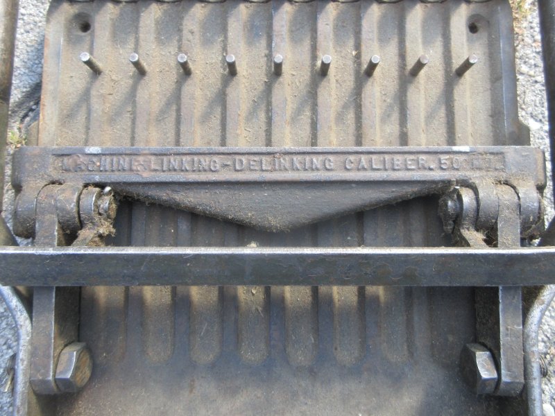 Original US Army Link Loading Machine Cal. .50 BMG Gurt Lade MaschineBMG M7 M9 – slika 2