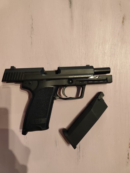 Heckler & Koch USP CO2 4,5 mm Blowback + NEUES 50€ Magazin – Bild 2