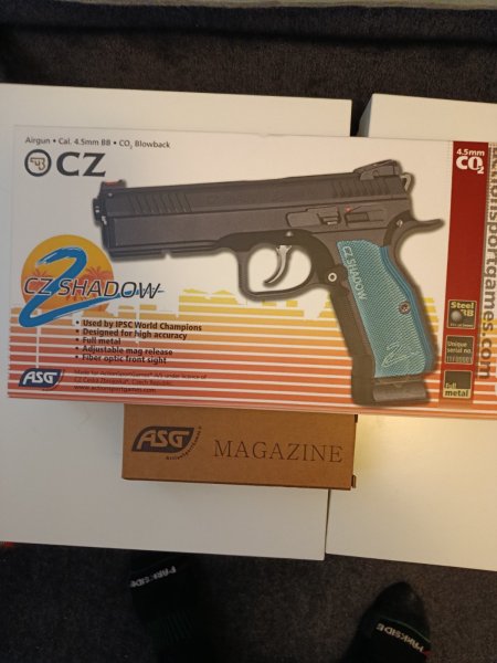 CZ Shadow 2 Schwarz Stahl BB Co2-Pistole 4,5 mm Blow Back (P18) mit zwei Magazinen – Bild 3