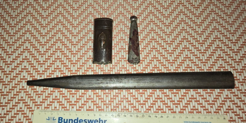 Hirschfänger Stahlscheide zum Restaurieren – Bild 1