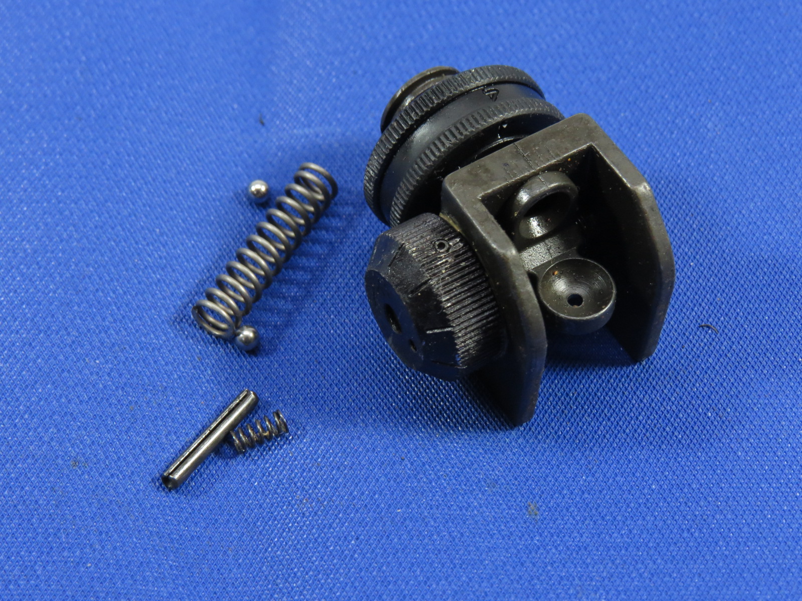 Visier AR-15/ M16 – obrázek 1
