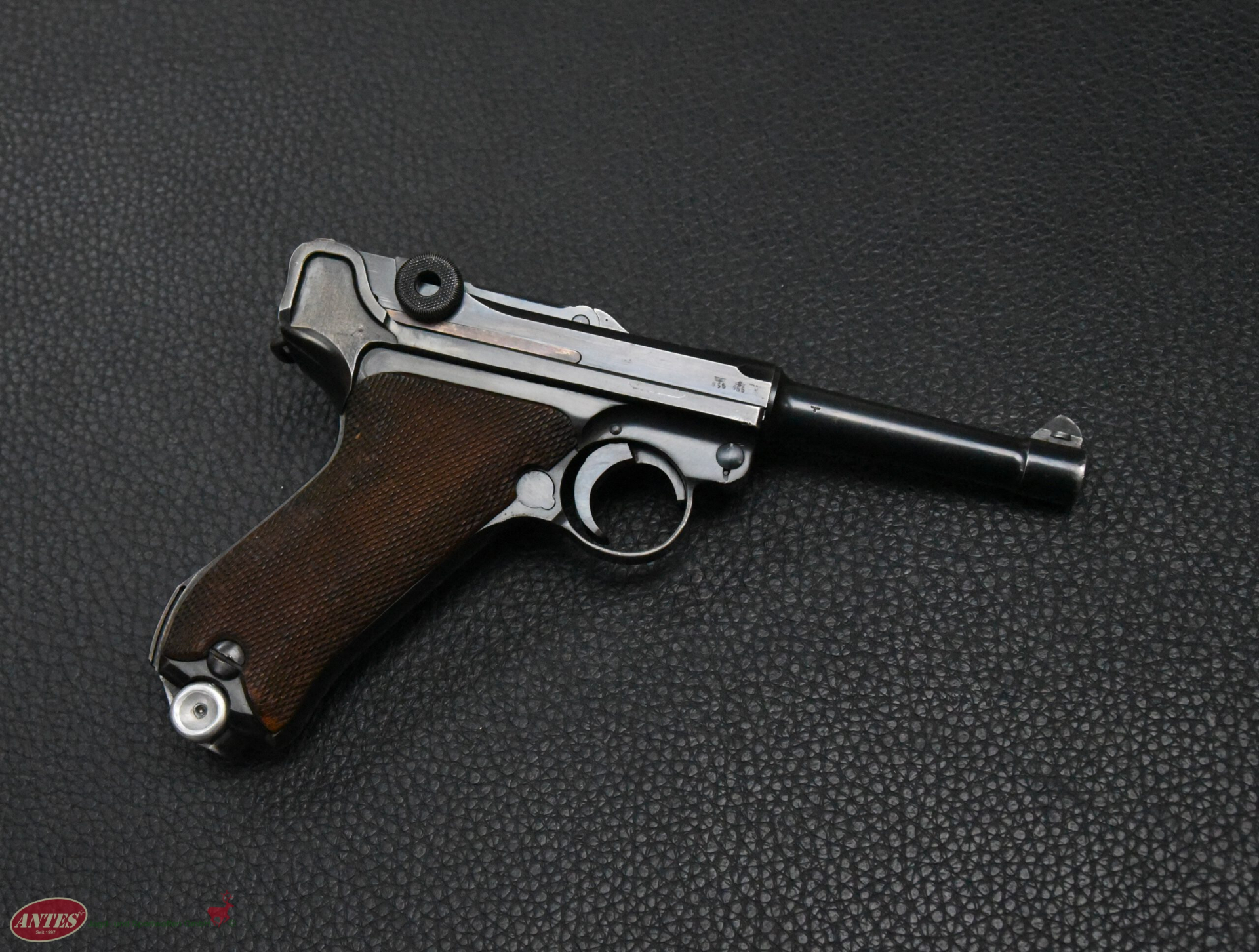 Mauser 08 Pistole 1940, Kal. 9 mm Luger, nummerngleich, im Originalzustand – Bild 1