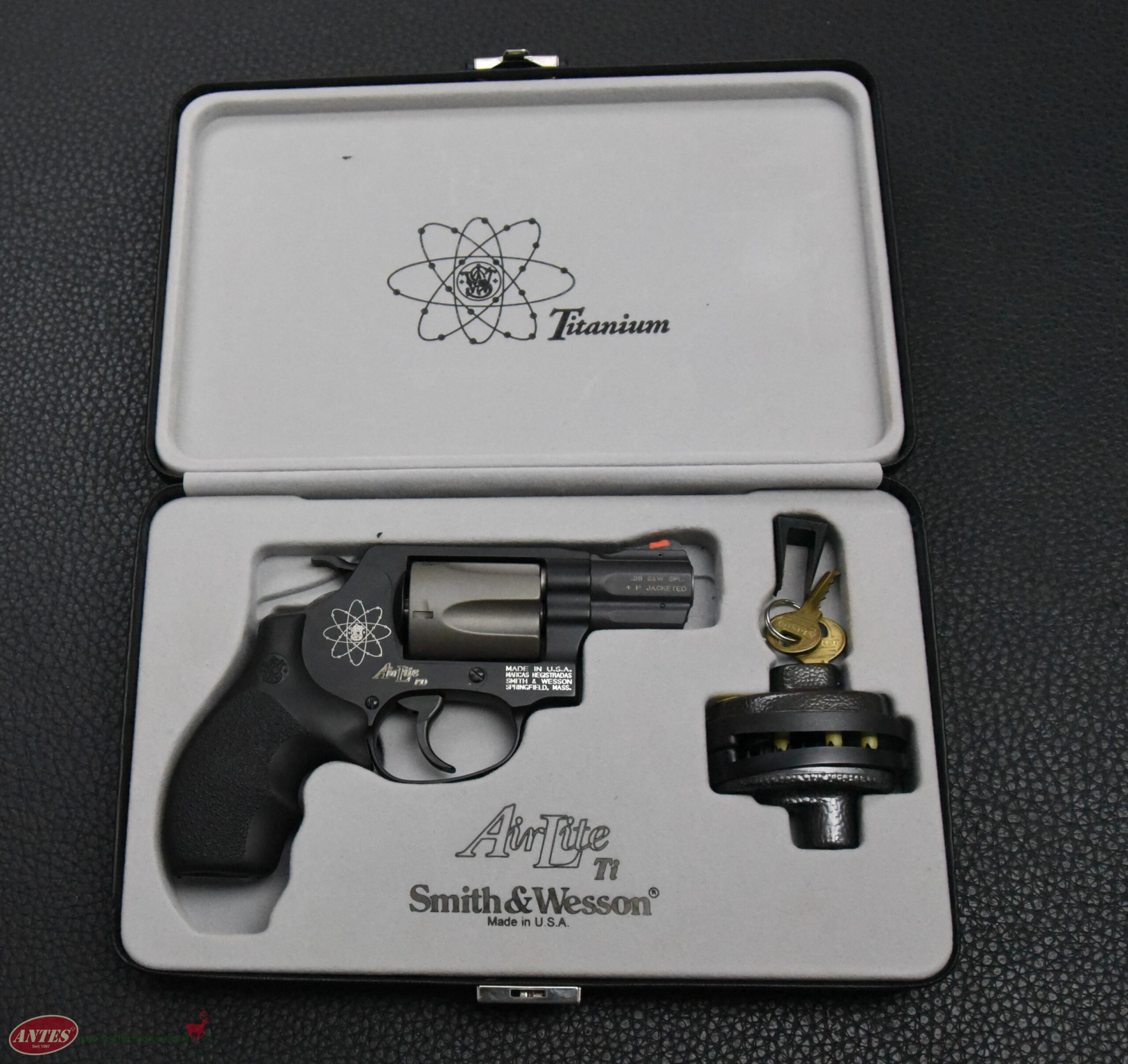 Smith & Wesson Revolver Mod. 337 PD Air-Light Titan-Ausführung, Kal. .38 Special – Bild 1