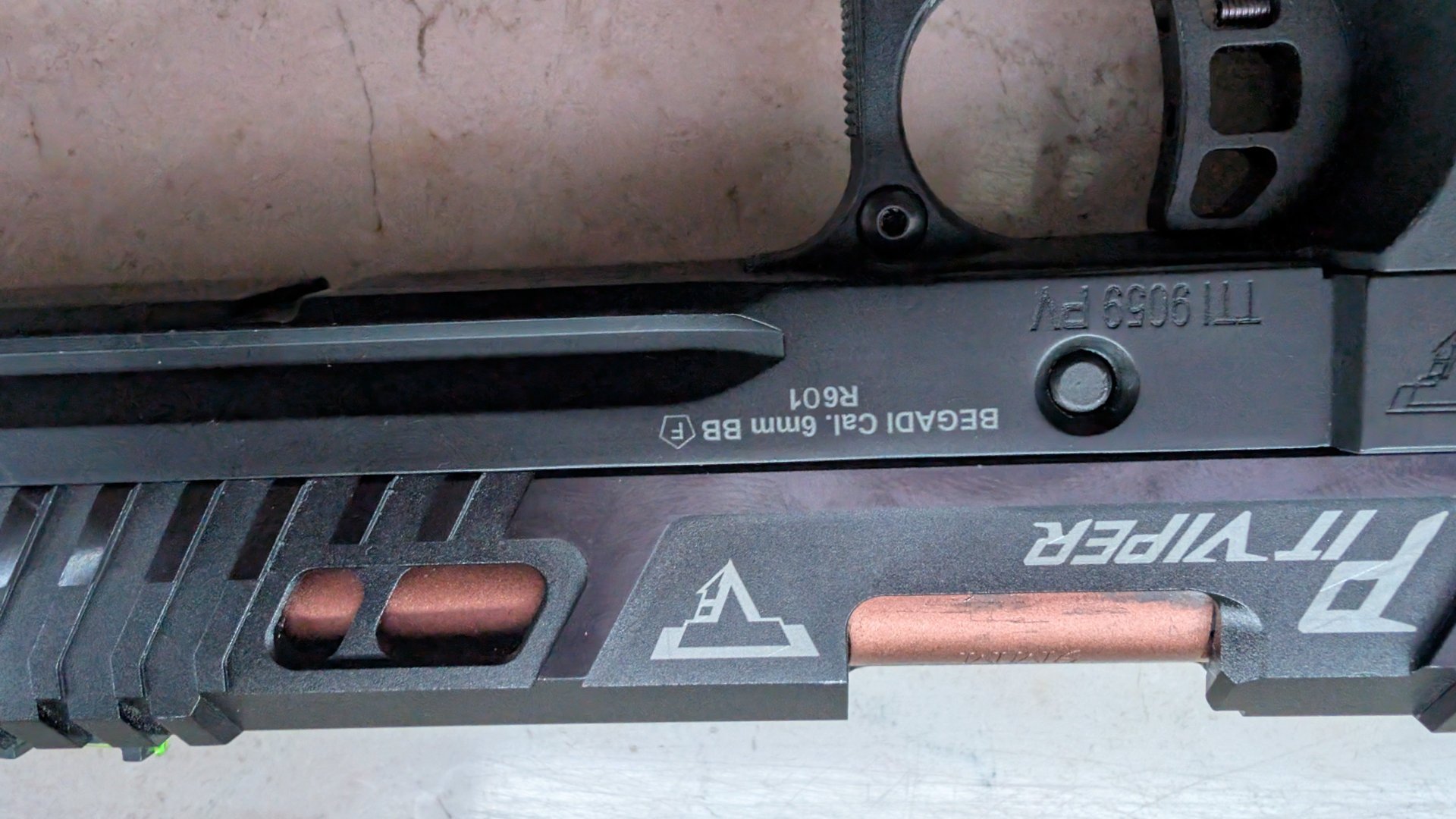 TTI Pit Viper (R601) HiCapa GBB – Bild 6