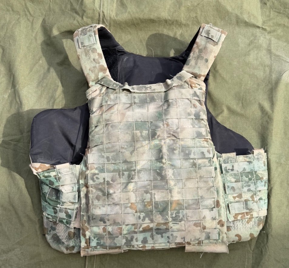 Bundeswehr Plattenträger Mehler Vario System – MI-1481 L-Short – mit Stichschutz – DEKO – Bild 1