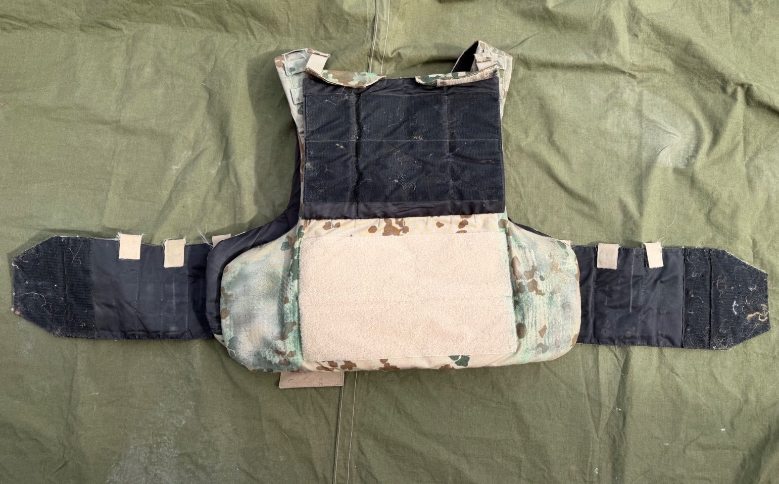 Bundeswehr Plattenträger Mehler Vario System – MI-1481 L-Short – mit Stichschutz – DEKO – Bild 4