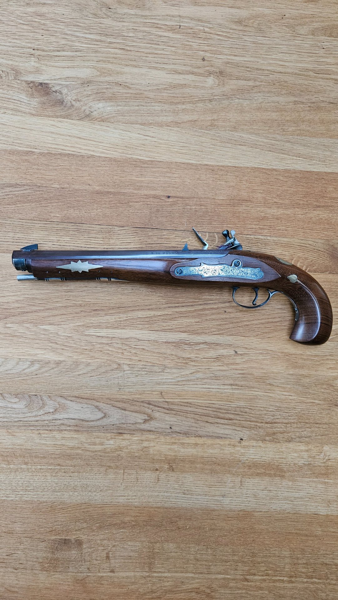 Pistole Pedersoli Kentucky silver cal.45 – Bild 2