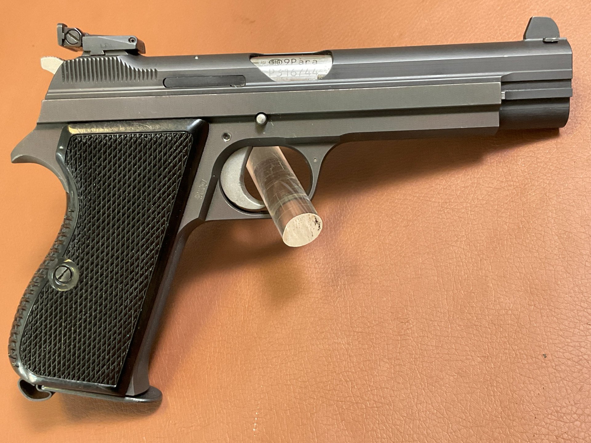 Pistole SIG P210-6 im Kaliber 9mmLuger SNR P316744 – Bild 2