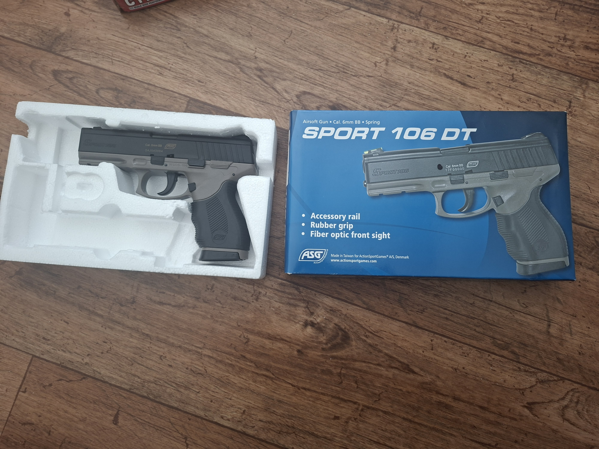 airsoft pistole – Bild 1
