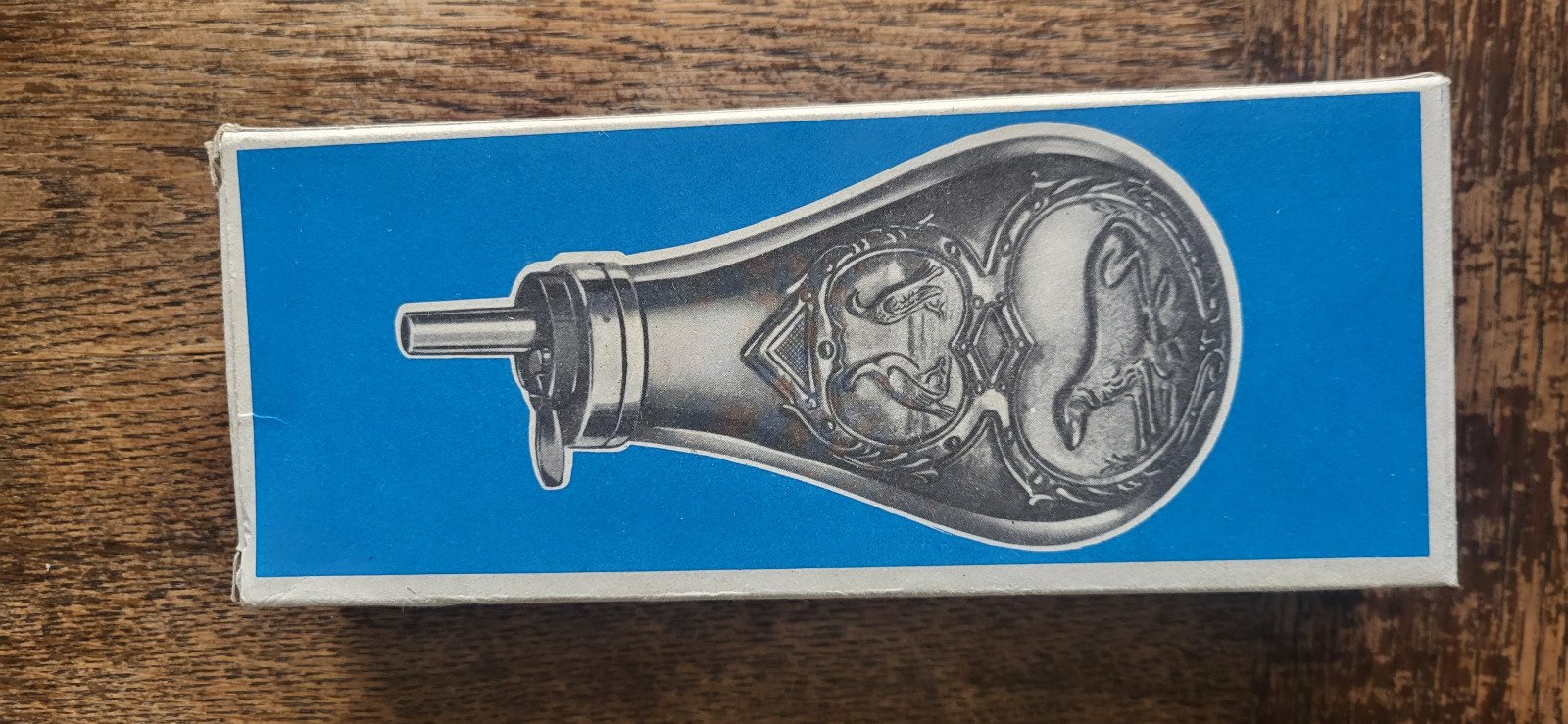 italienische Pulverflasche für Vorderlader / Pulverfüller / Jagdmotiv mit Schachtel – Bild 4