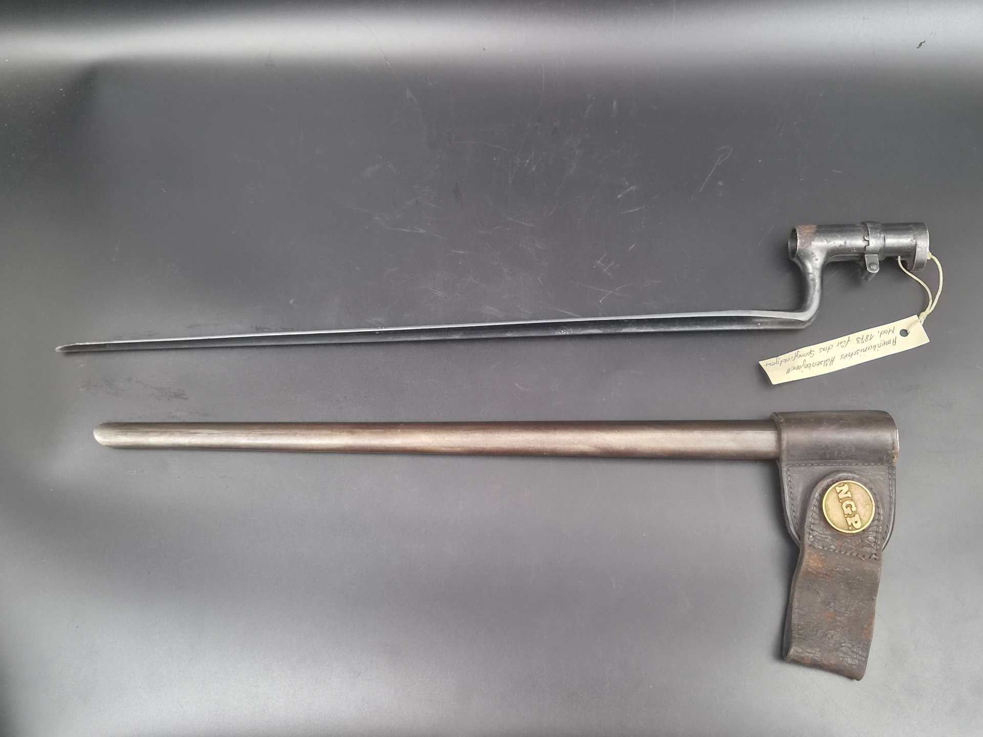US Hülsenbajonett Mod. 1873 mit Scheide für Springfield Gewehr – Bild 1