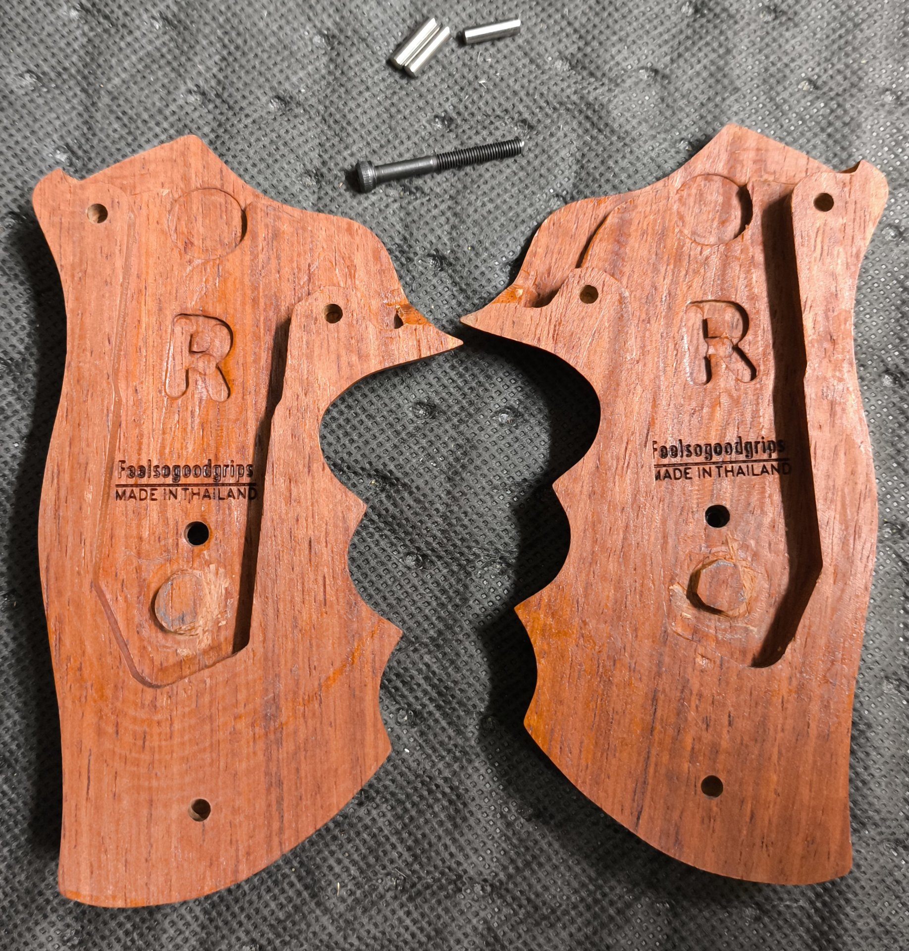 Ruger GP100 Griffschalen von Feelsgoodgrips – Bild 3