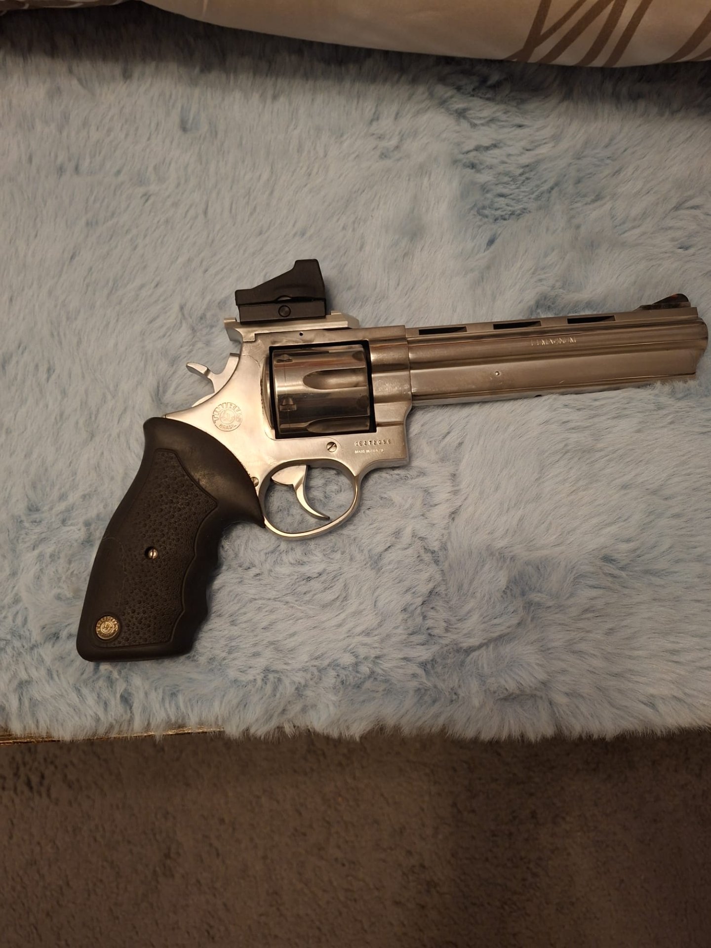 44 Magnum Taurus – Bild 2