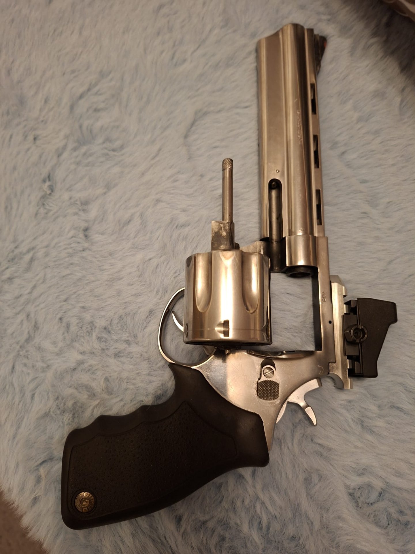 44 Magnum Taurus – Bild 1