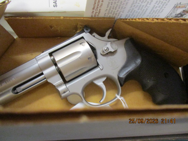 Revolver Smith & Wesson Security Special , Mod 686-4 , Kal. .357 Mag , Kein Ruger – Bild 1