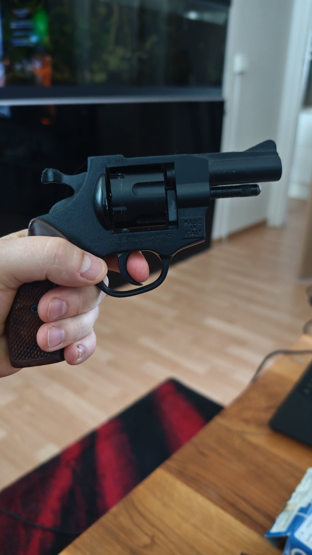 Revolver Double Action Modell Champion cal 380 bzw 9mm Schreckschuss Pistole – Bild 4