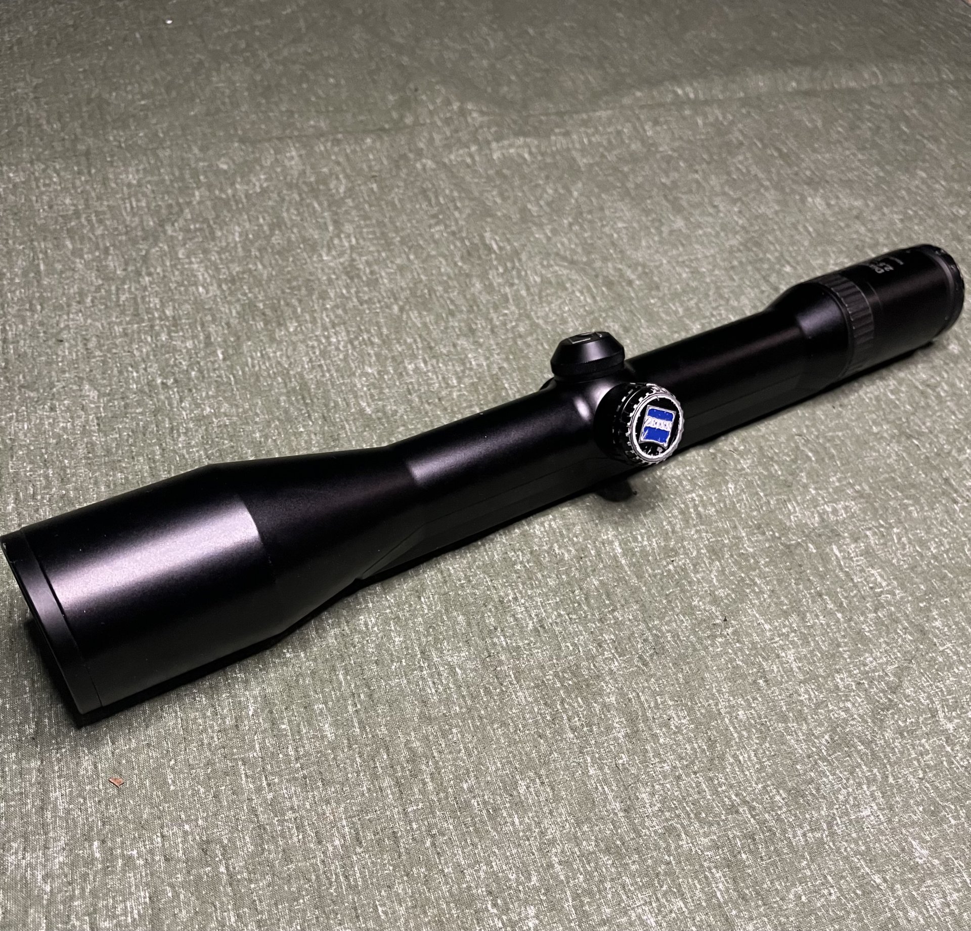 Zeiss Victory Diavari 2,5-10x48 T* Zielfernrohr – Bild 1