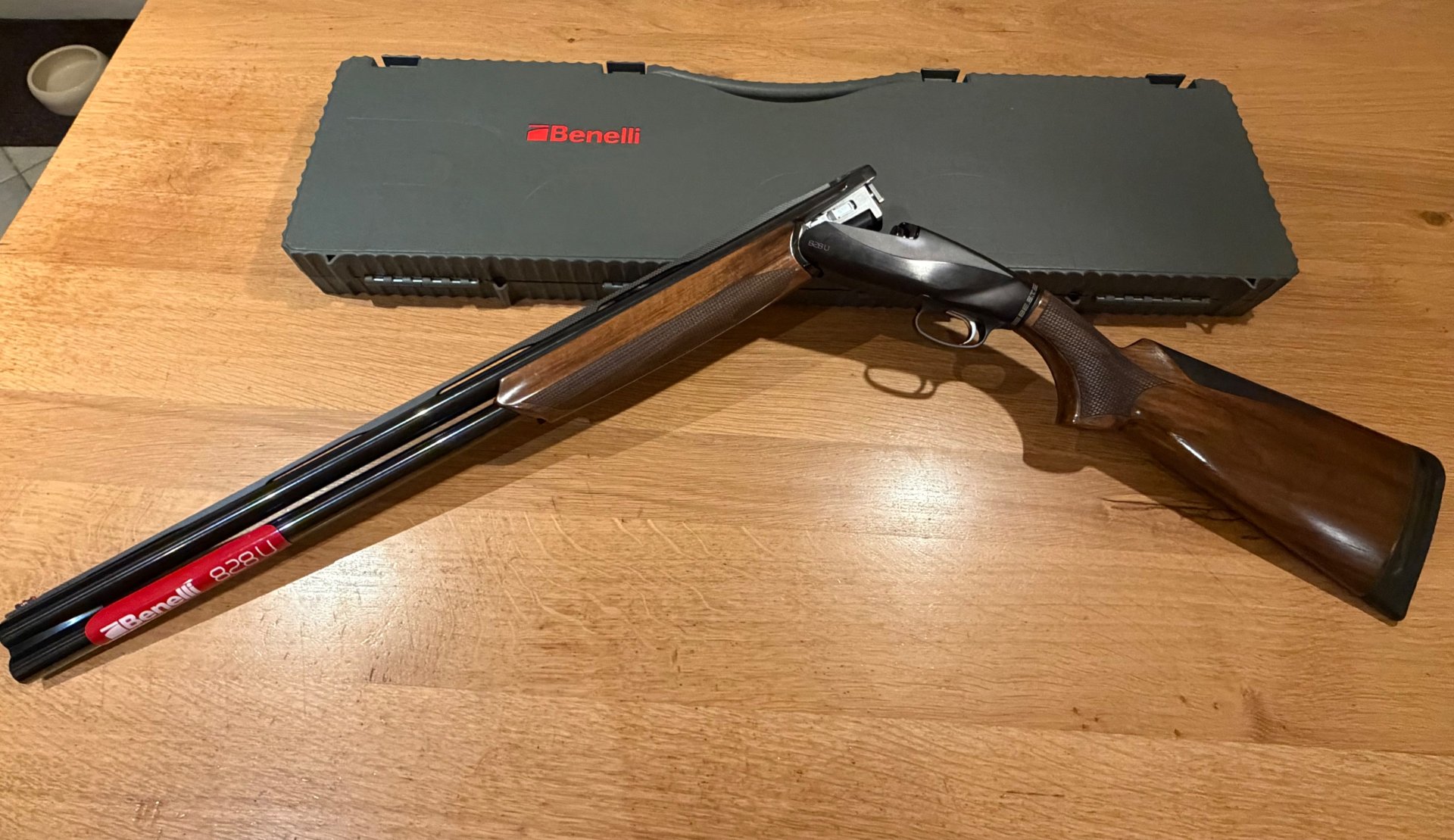 Benelli 828 U – Bild 1