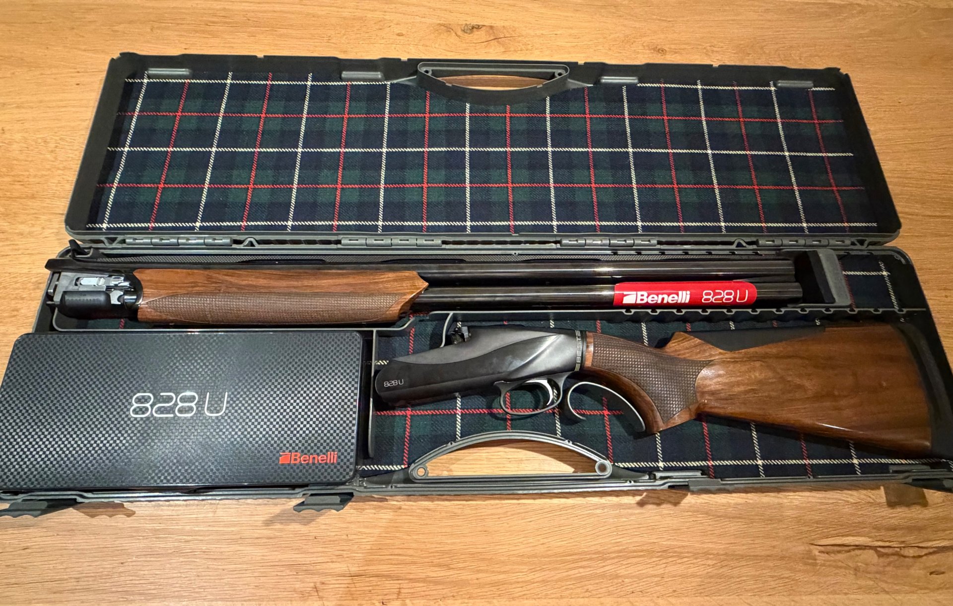 Benelli 828 U – Bild 2