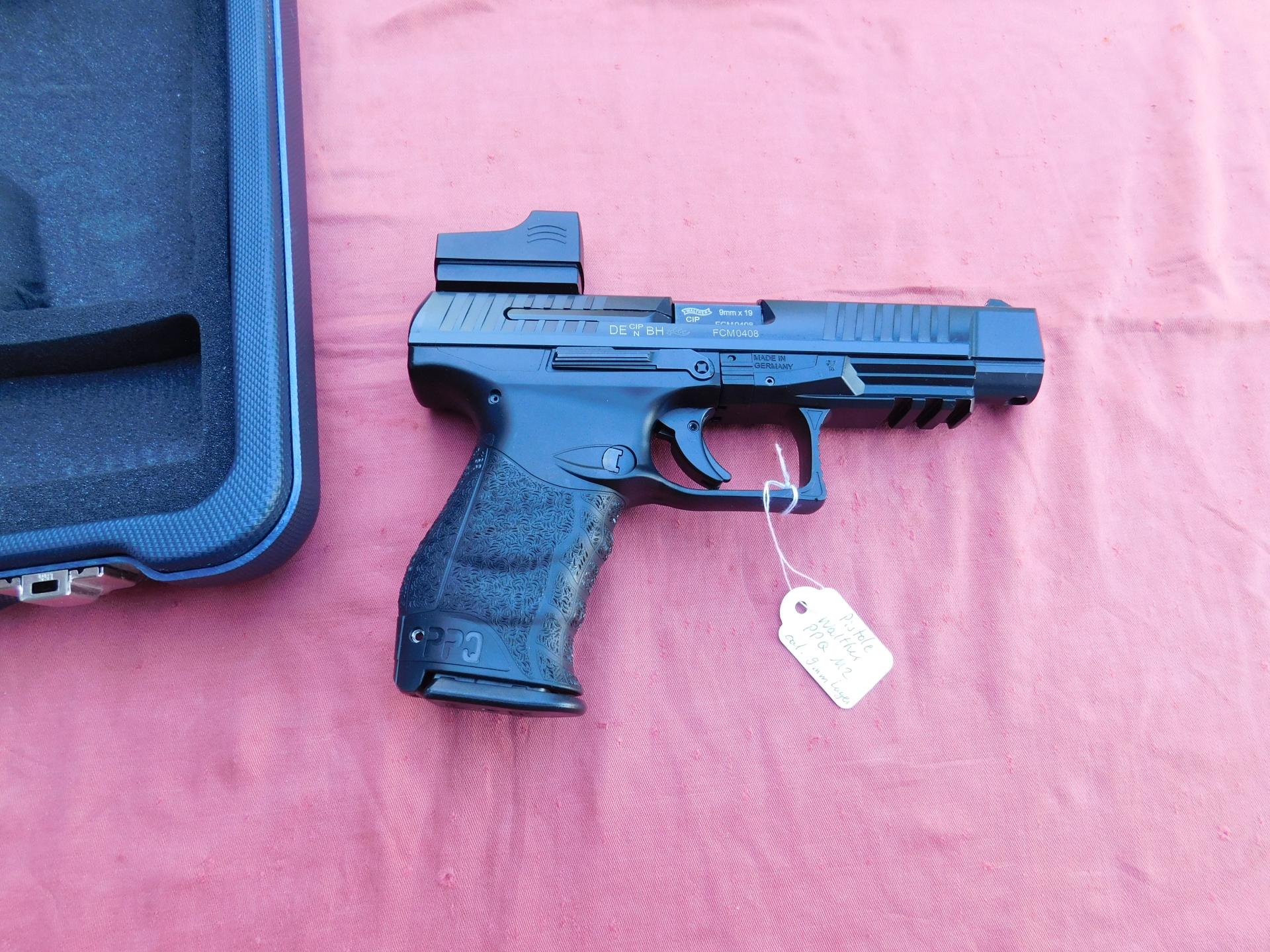 Walther PPQ 2M 5 Zoll mit Red Dot Kal. 9 mm Luger mit Reservemagazin und Koffer – Bild 2