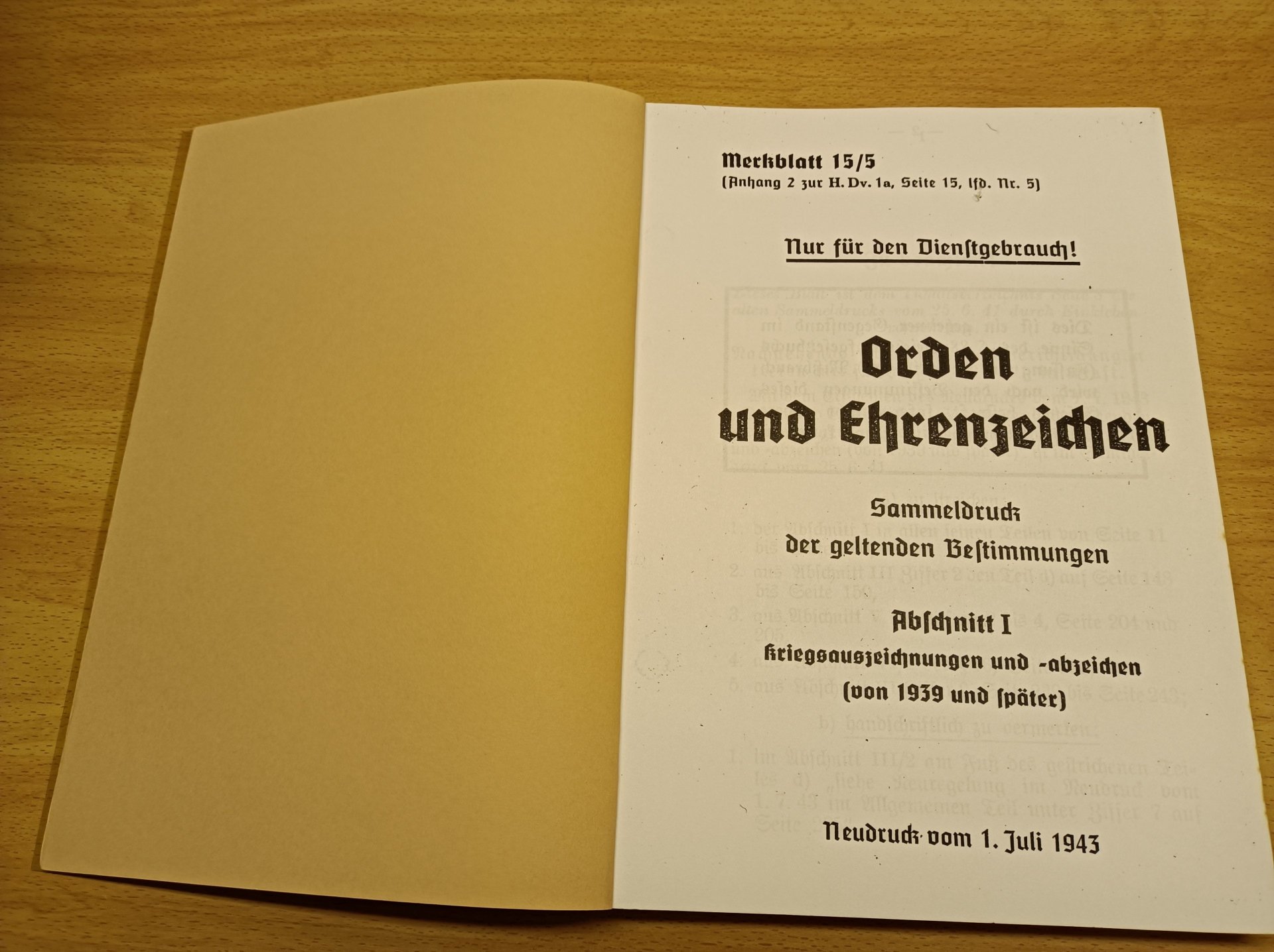 Orden und Ehrenzeichen – Bild 2