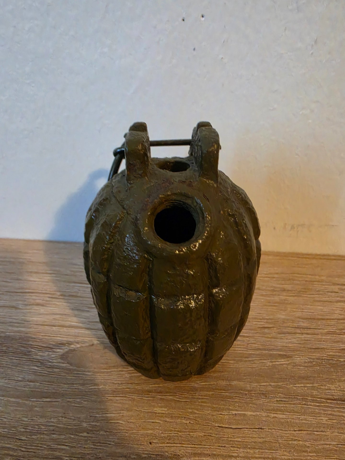 Britische Mills No. 5 Mk I Handgranate 9/1916 WK1 – Deko/Sammlerstück – Bild 1