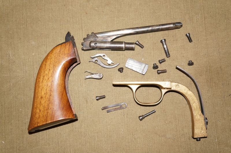 Konvolut gebrauchte Ersatzteile für Perc. Revolver Mod. Colt – Bild 1