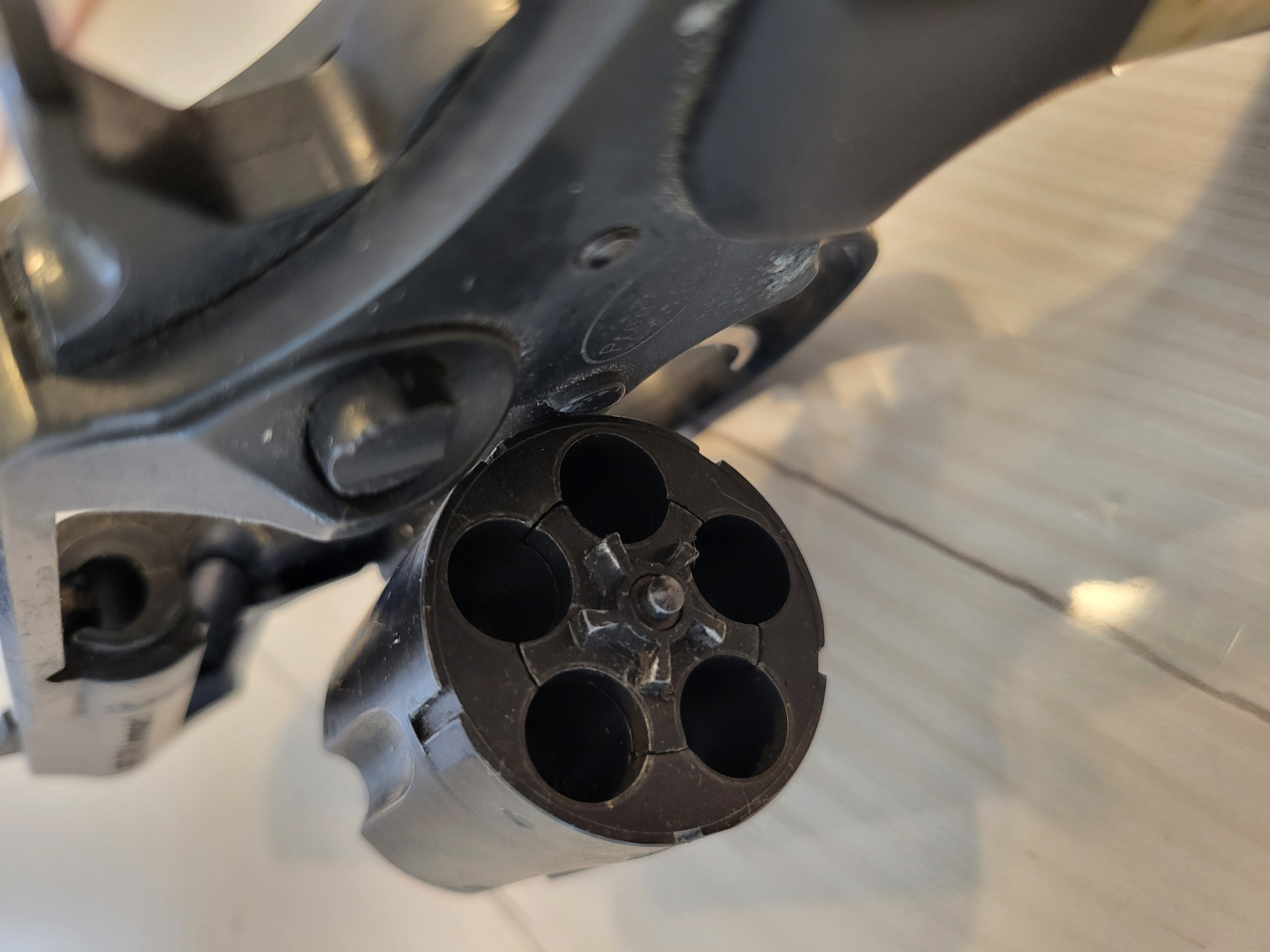 Revolver ME 38 Compact – Bild 2