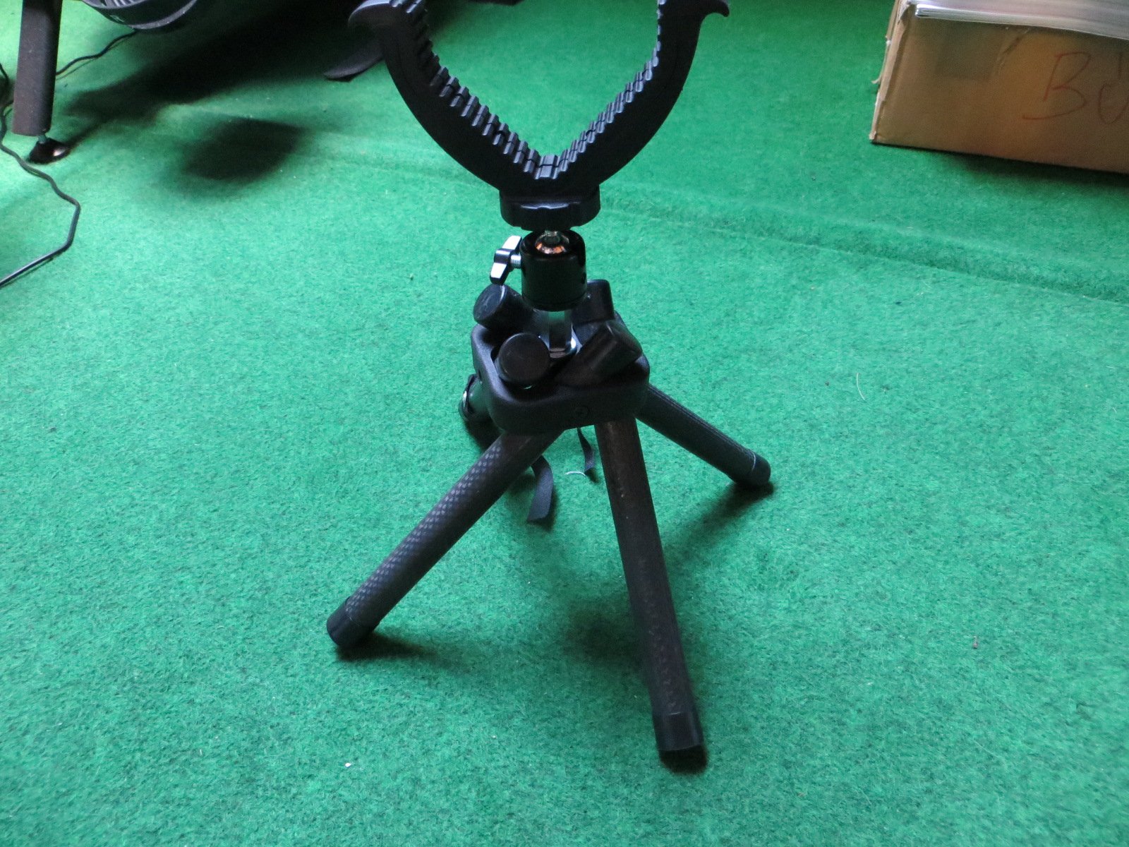 Carbon-Gewehr-Auflage 4-Beine – Bild 3
