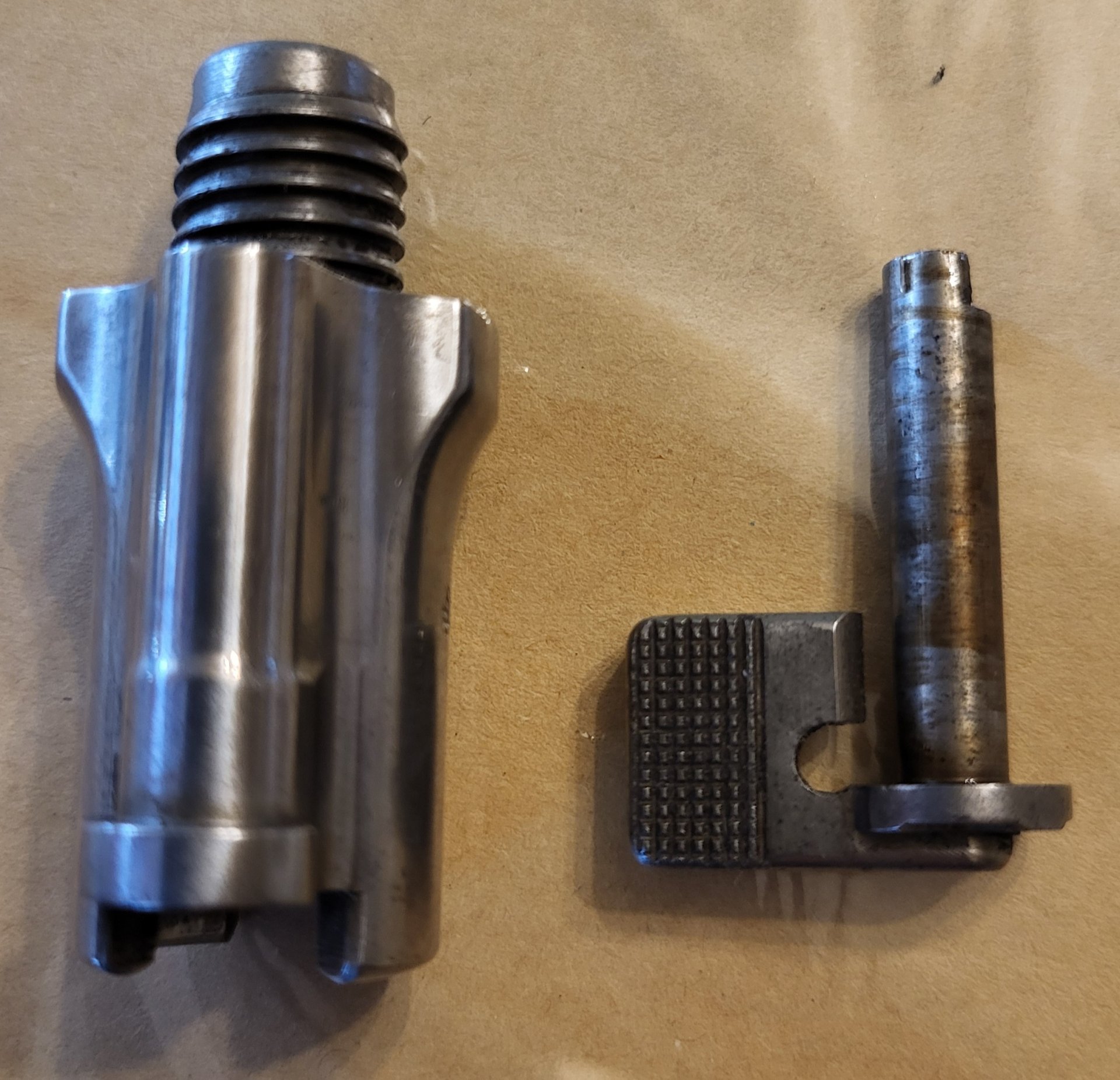 (2) Schlossmutter mit Sicherungsflügel für schwedische Gewehre z.B. M96 und M38 – Bild 1