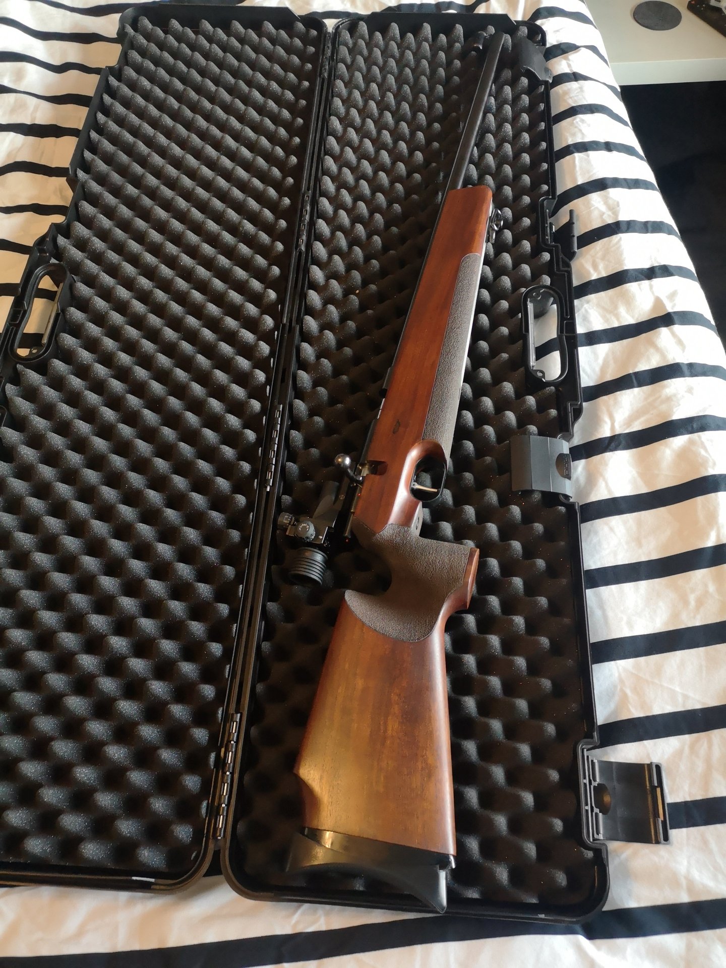 Weihrauch HW 60 , Matchgewehr .22 , unverbastelt. – Bild 1