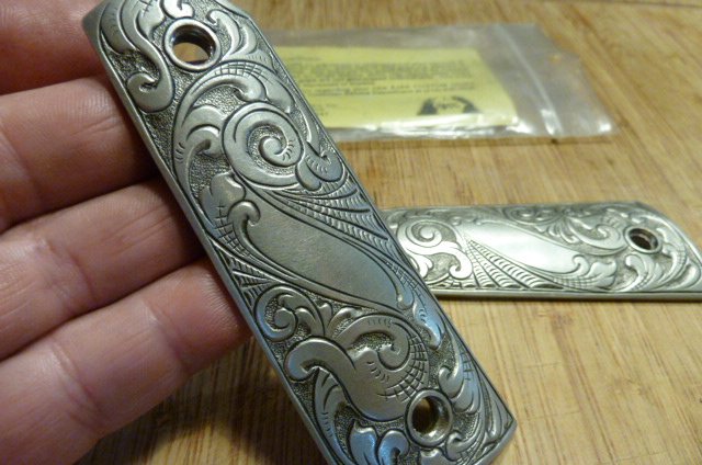 New AJAX CUSTM Grips für Colt Gov. 1911 aus Dallas Texas 75247 – Bild 5