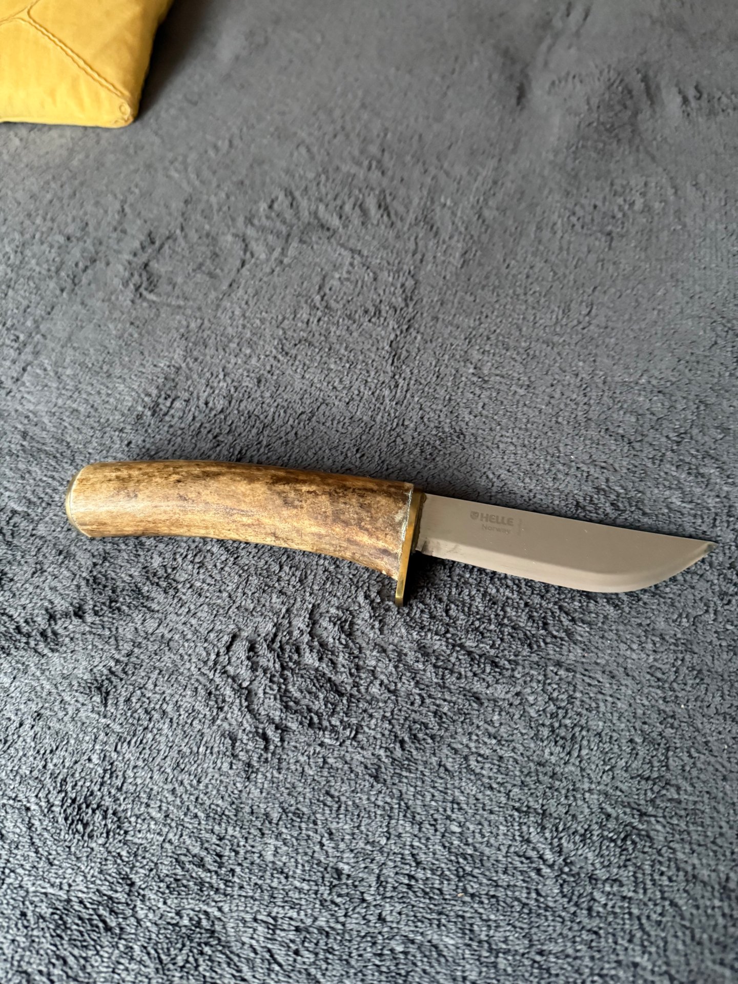 Jagdmesser mit Griff aus Rentierhorn – Bild 1