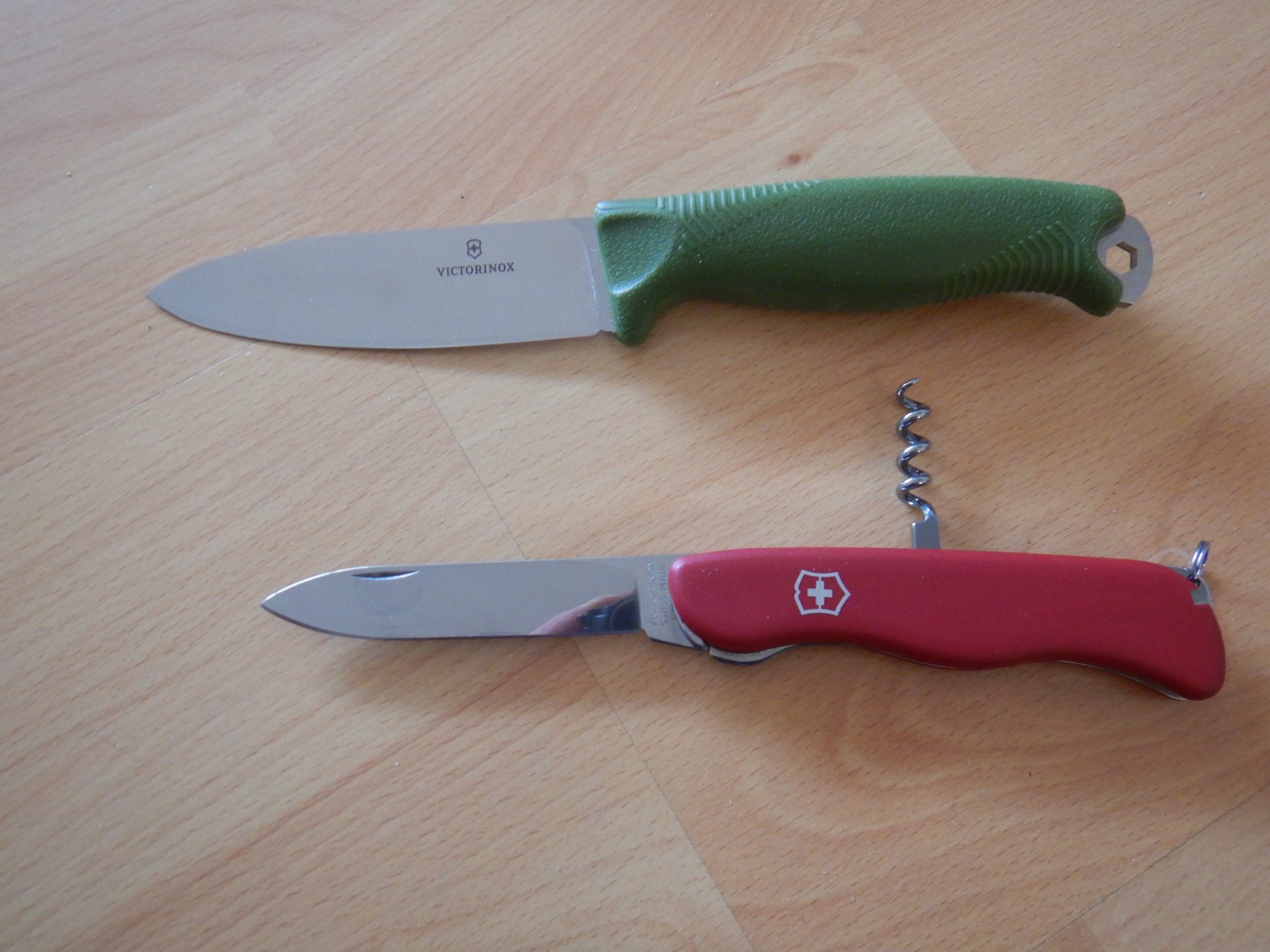 Victorinox Venture + Victorinox Sentinel + Konvolut – Bild 2