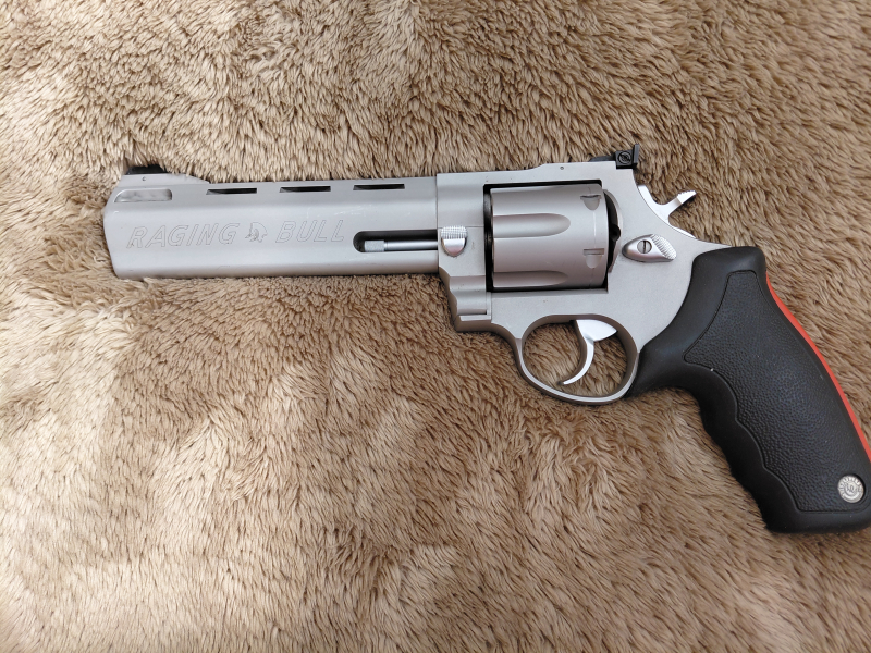 Raging Bull Cal.44 Magnum – Bild 1