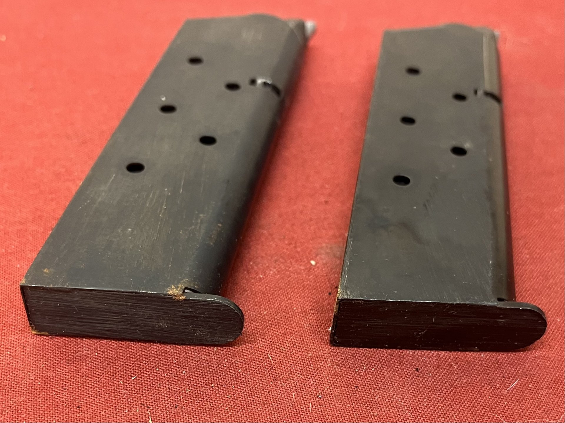2 seltene .22 l.r. Magazineinsätze mit 1911 .45 ACP Magazinkörper – vermutlich Day Arms / Bob Day – – Bild 4
