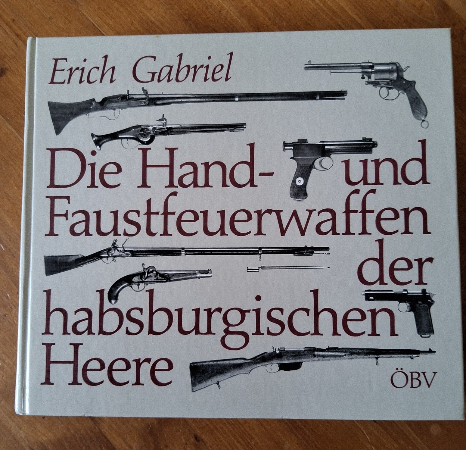 Buch Österreichische Handfeuerwaffen – Bild 1