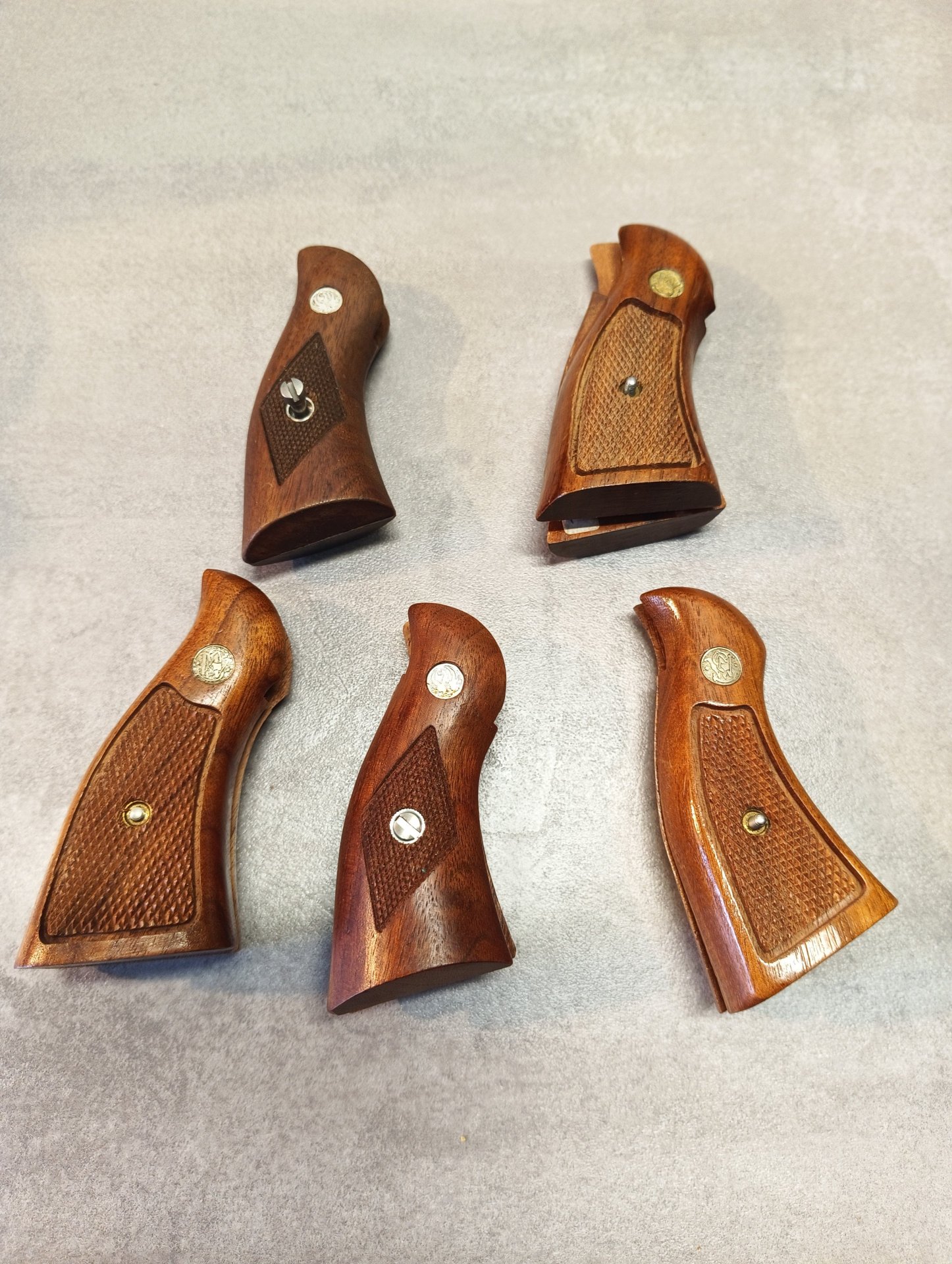Konvolut Holzgriffschalen S&W – Bild 2